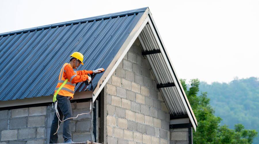 Professional New roof installation in Wyarno, WY